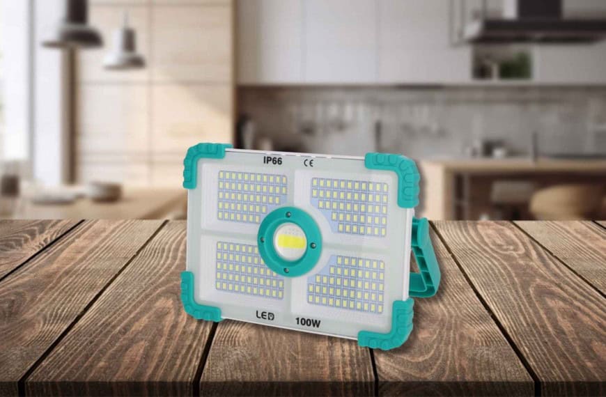 Lámpara LED Recargable Saco FR‑34127 de 100 W: Luz Confiable para Cuba